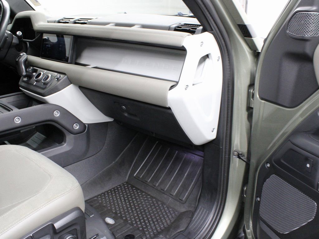 Used 2020 Land Rover Defender 110 S image 37