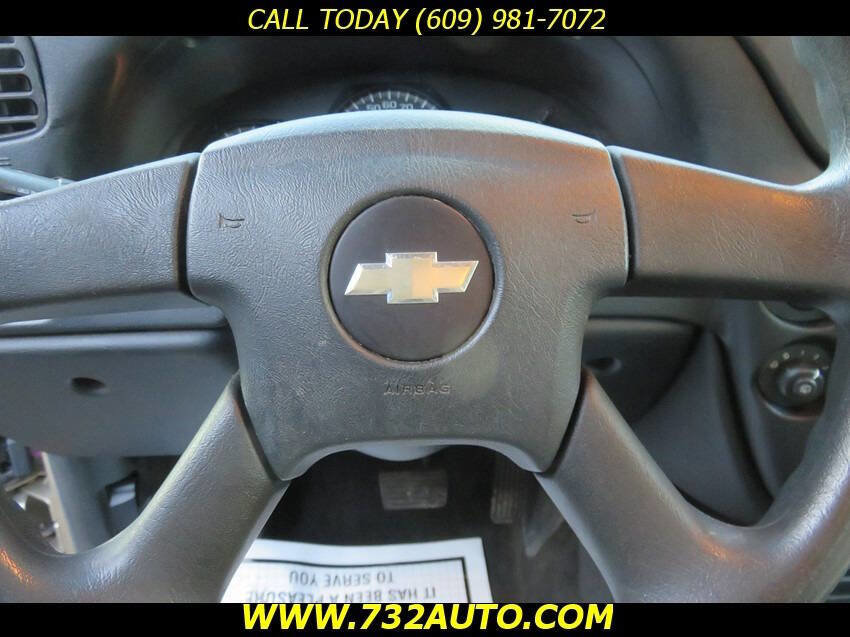 Used 2005 Chevrolet TrailBlazer LS w/ LS Preferred Equipment Group image 32
