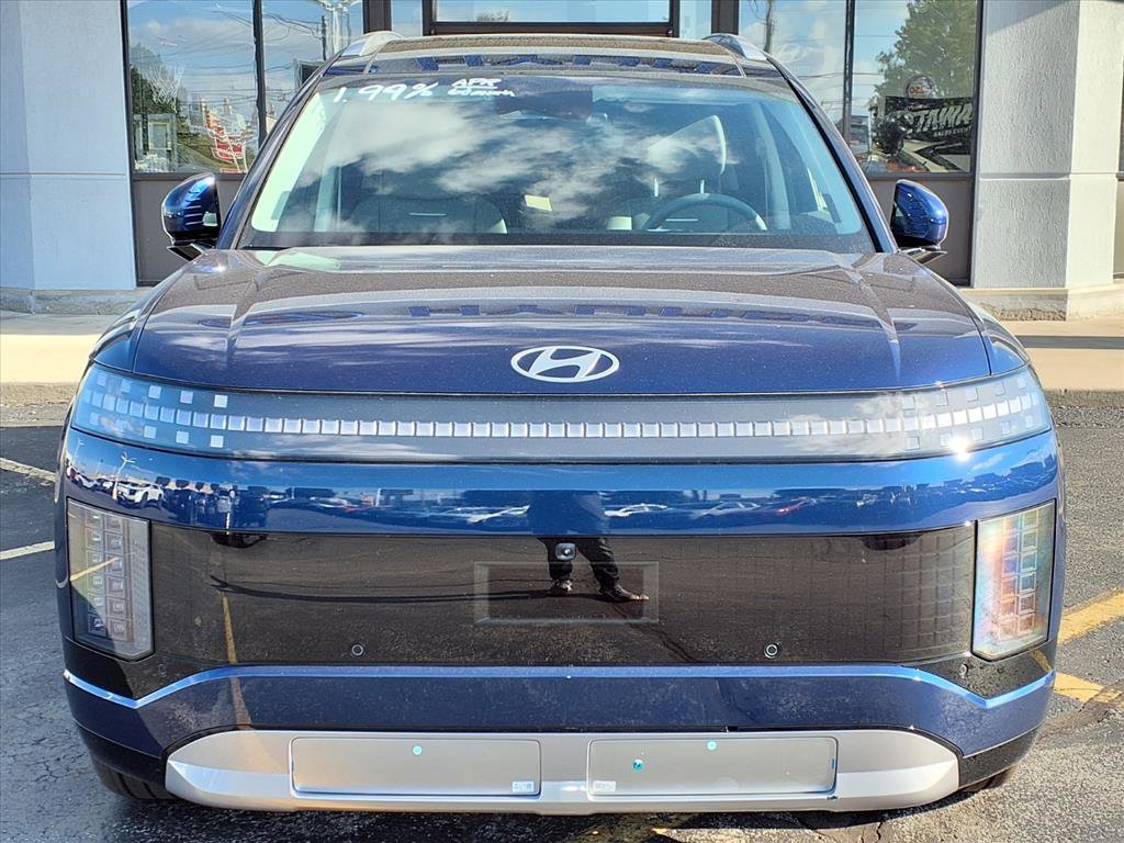 New 2026 Hyundai Ioniq 9 Limited image 2