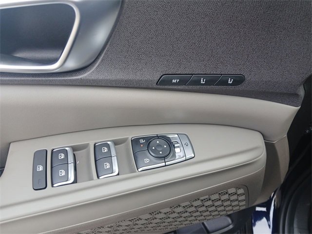 New 2026 Kia Carnival EX image 13