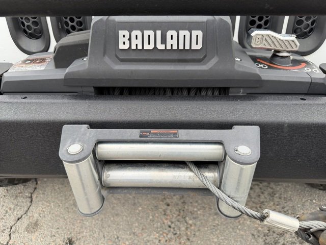 Used 2018 Jeep Wrangler Unlimited Rubicon w/ Connectivity Group image 14