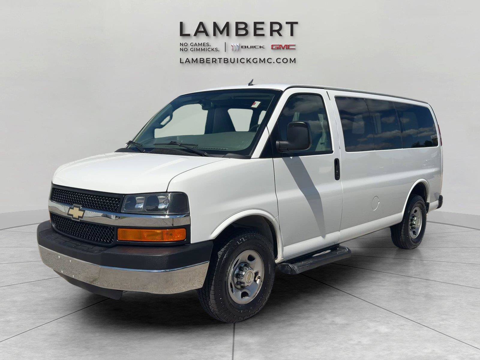 Used 2016 Chevrolet Express 3500 LT w/ LT Preferred Equipment Group RWD image 1