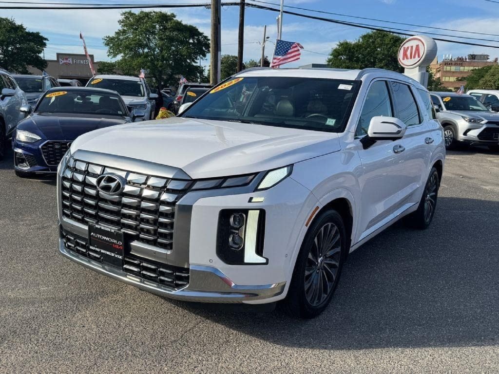 Used 2023 Hyundai Palisade Calligraphy w/ Cargo Package AWD/4WD image 7