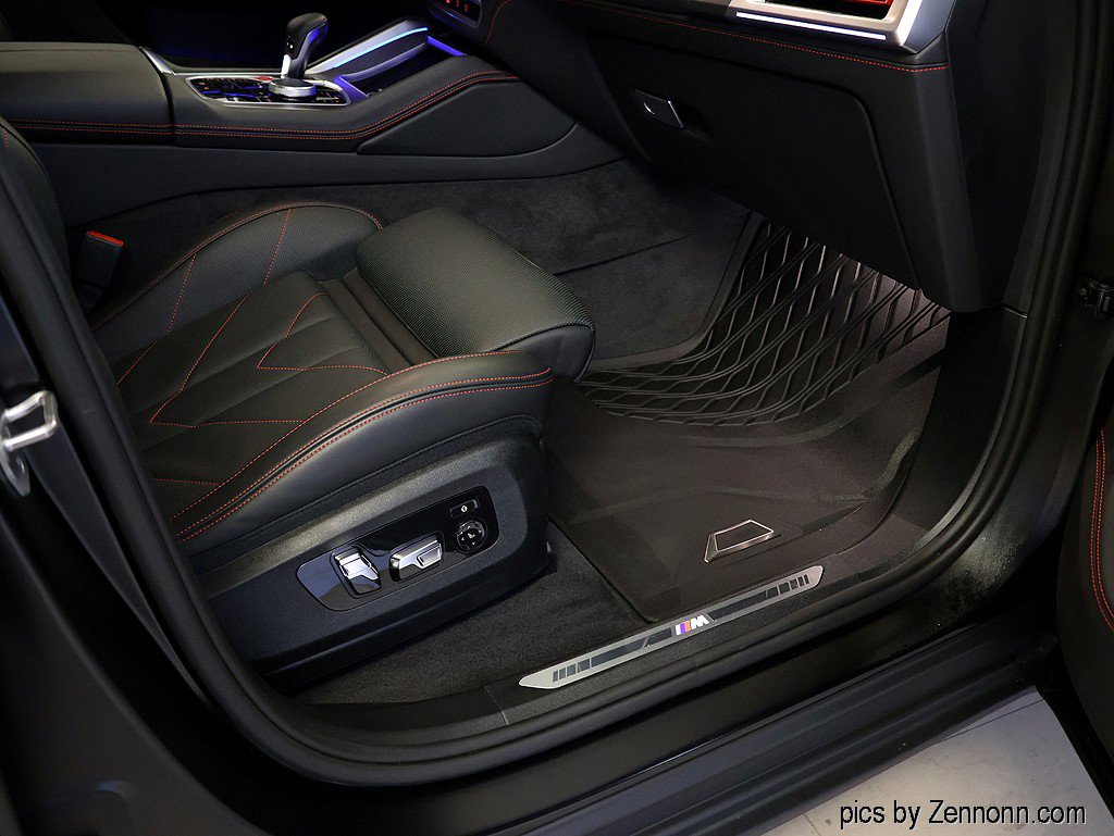 Certified 2024 BMW XM Label Red image 42