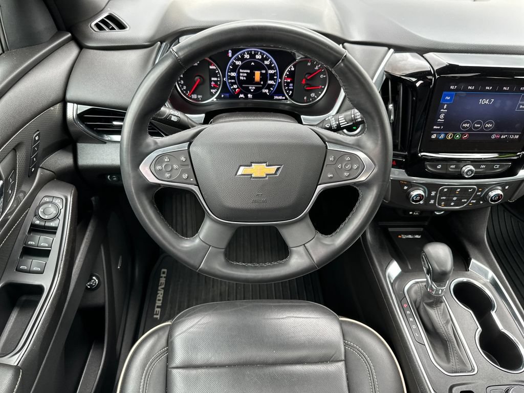 Used 2023 Chevrolet Traverse Premier AWD/4WD image 13