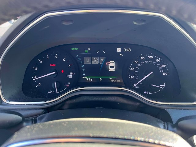 Certified 2022 Toyota Avalon XLE w/ Moonroof Package FWD image 25