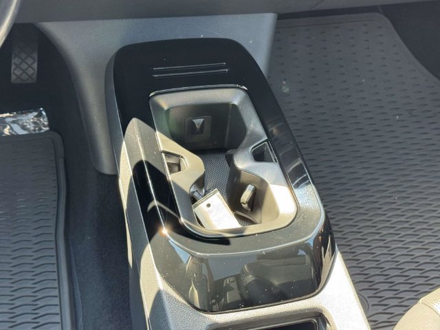 Used 2021 Volkswagen ID.4 Pro S w/ ID.4 Protection Package RWD image 19