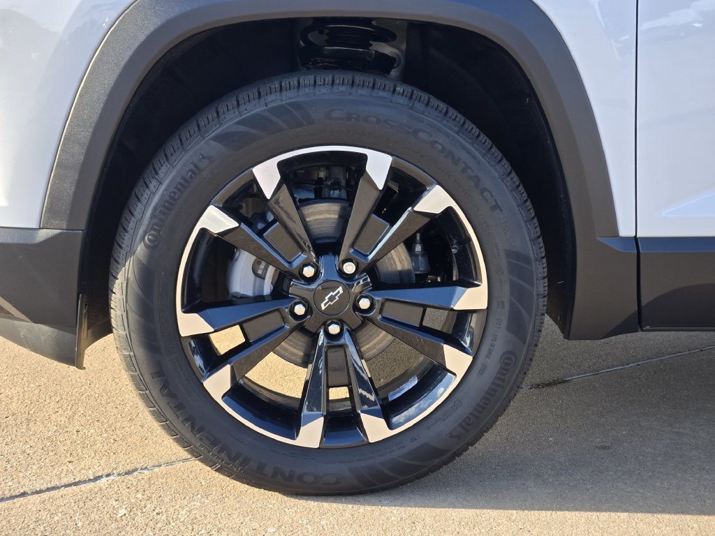 New 2027 Chevrolet Equinox RS w/ Convenience Package III FWD image 18
