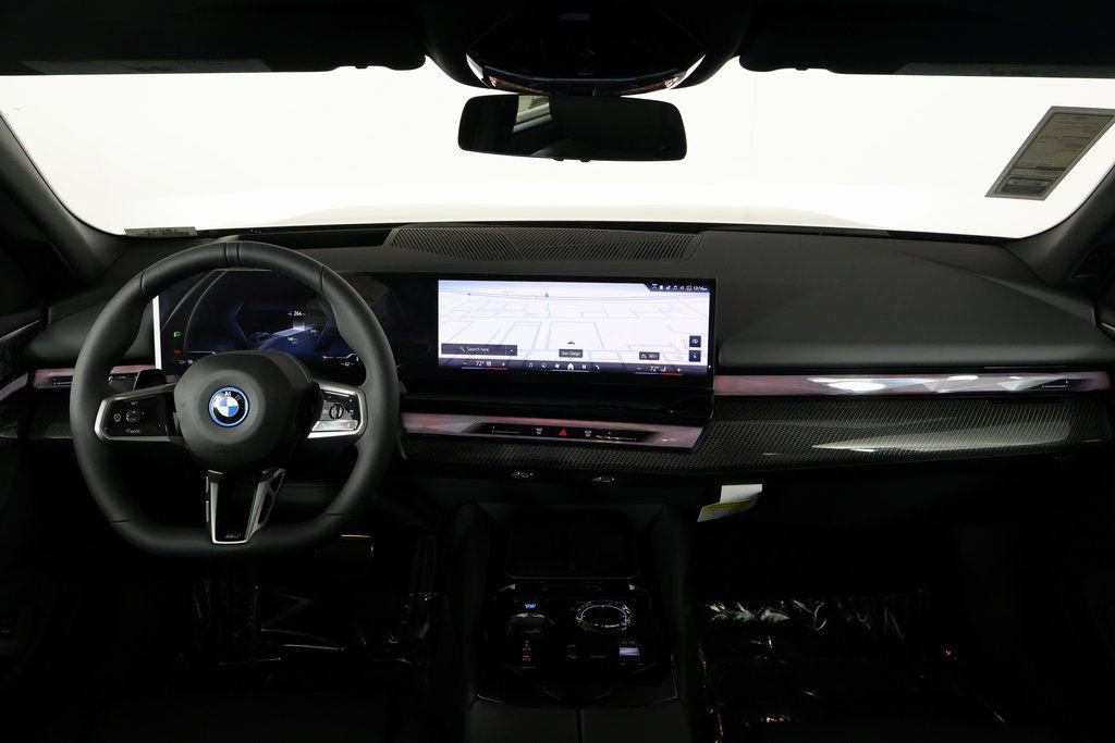New 2026 BMW i5 eDrive40 w/ Executive Package image 4