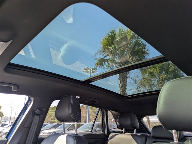 Certified 2025 Volkswagen Atlas Cross Sport SEL image 21