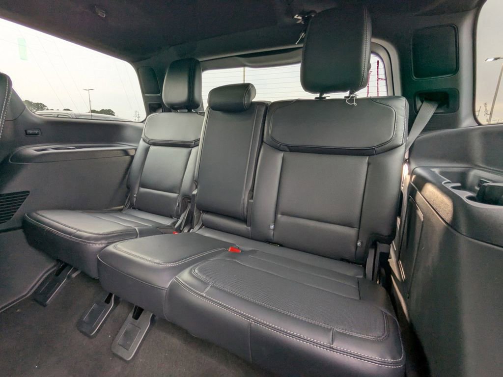 New 2026 Ford Expedition Platinum w/ Stealth Appearance Package image 14