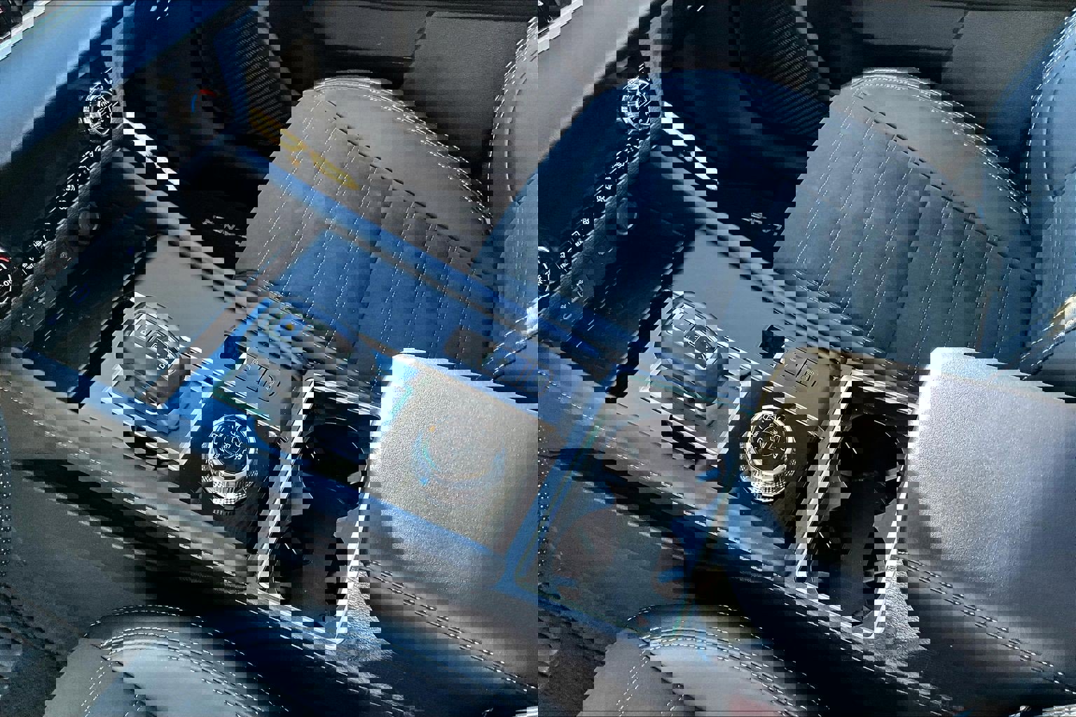 Used 2024 Mitsubishi Outlander SE image 18