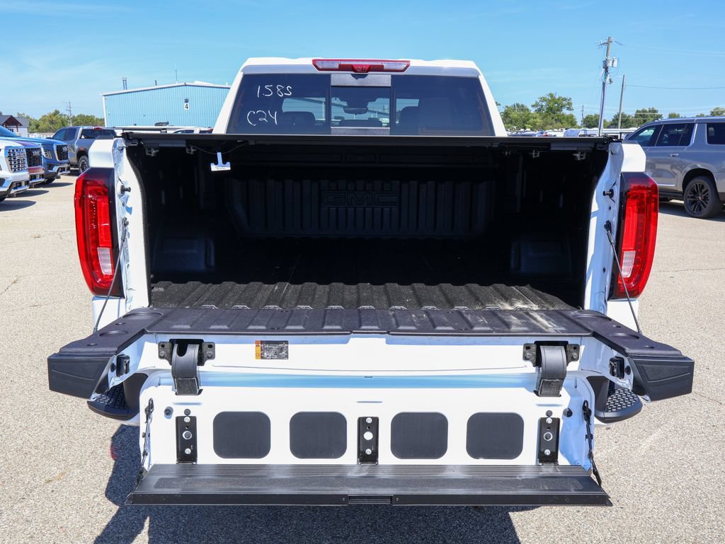 New 2026 GMC Sierra 1500 AT4 w/ AT4 Premium Package AWD/4WD image 6