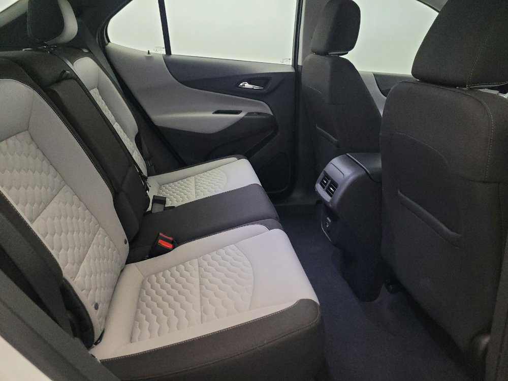 Used 2021 Chevrolet Equinox LS image 19