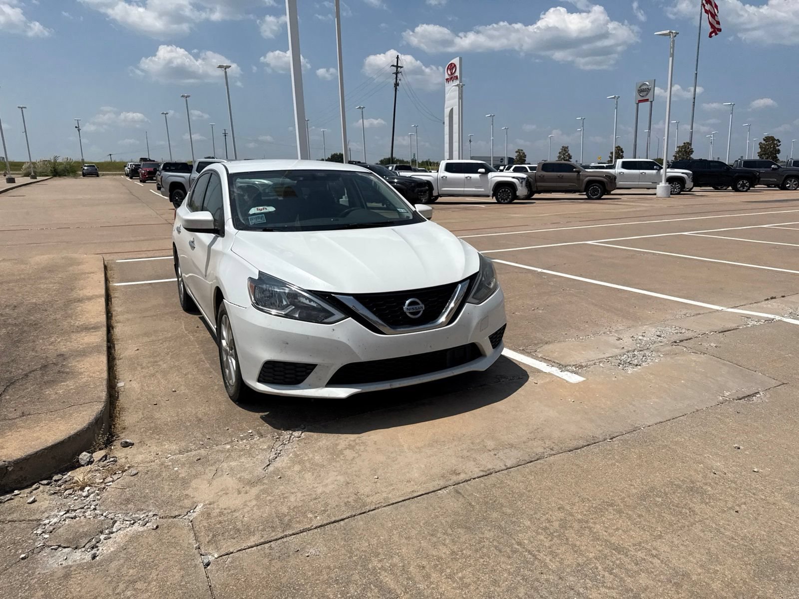 Used 2018 Nissan Sentra SV w/ All Weather Package FWD image 7