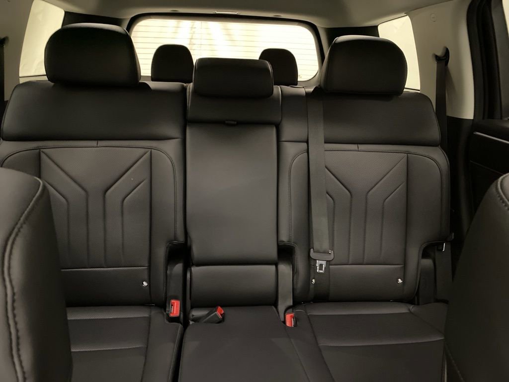 Used 2025 Hyundai Santa Fe XRT image 18