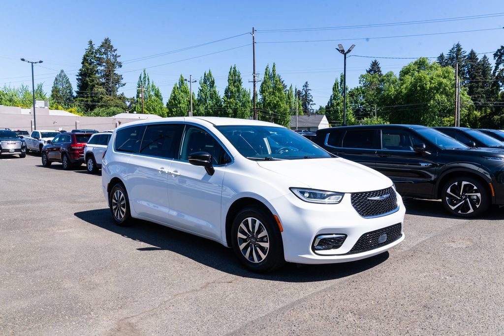 Used 2017 Dodge Grand Caravan GT FWD image 23