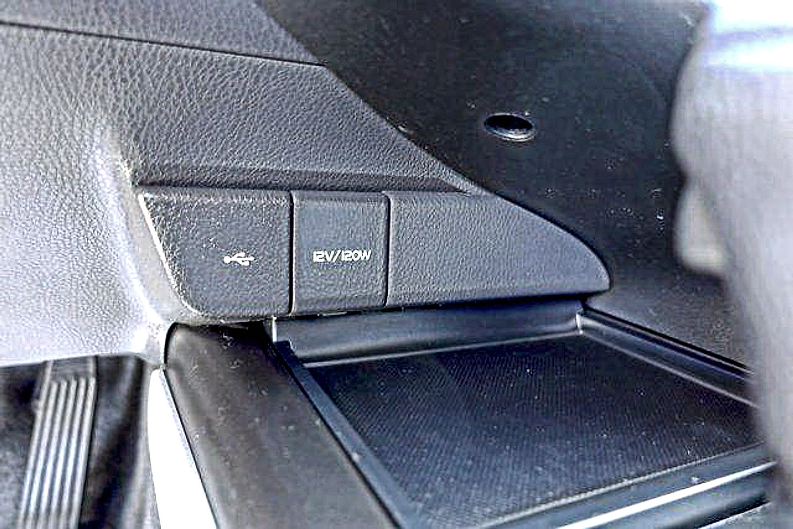 Used 2021 Toyota Camry LE w/ Convenience Package FWD image 21