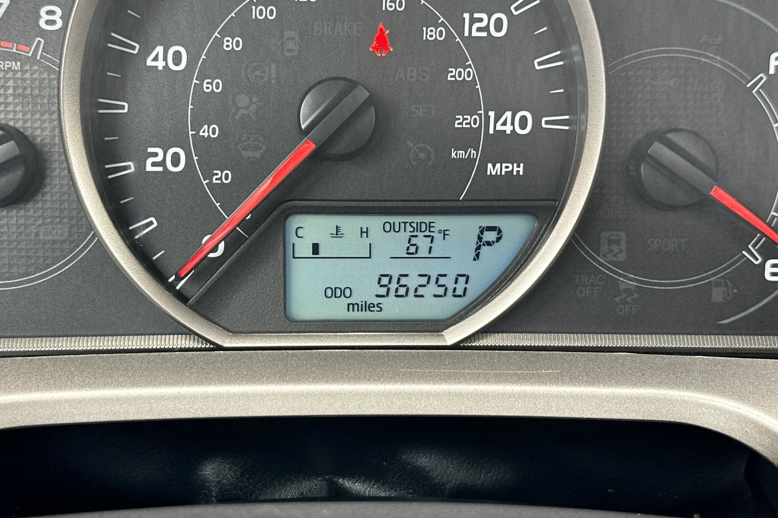 Used 2015 Toyota RAV4 XLE AWD/4WD image 27