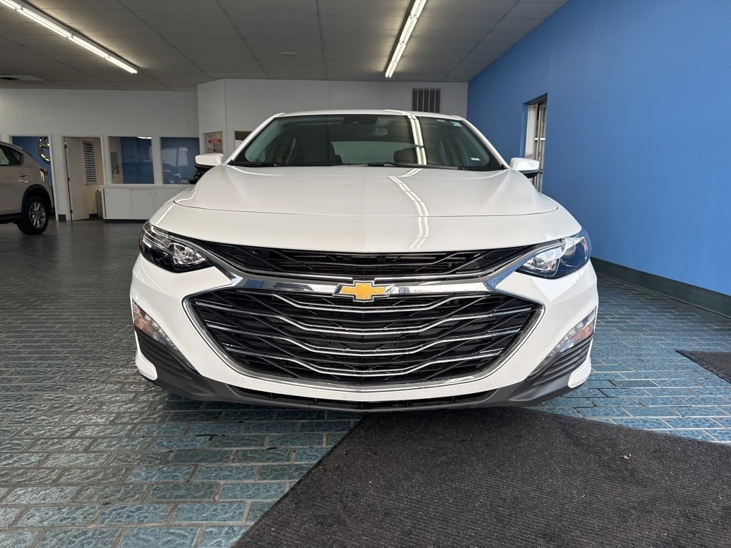 Used 2025 Chevrolet Malibu LT image 6