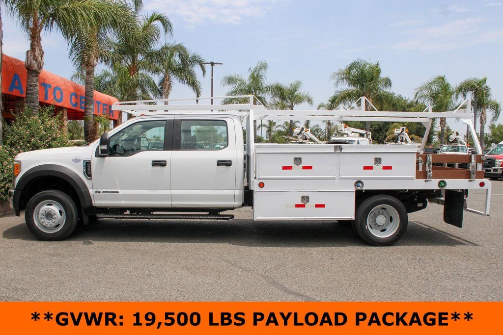 Used 2017 Ford F550 2WD Crew Cab Super Duty image 4