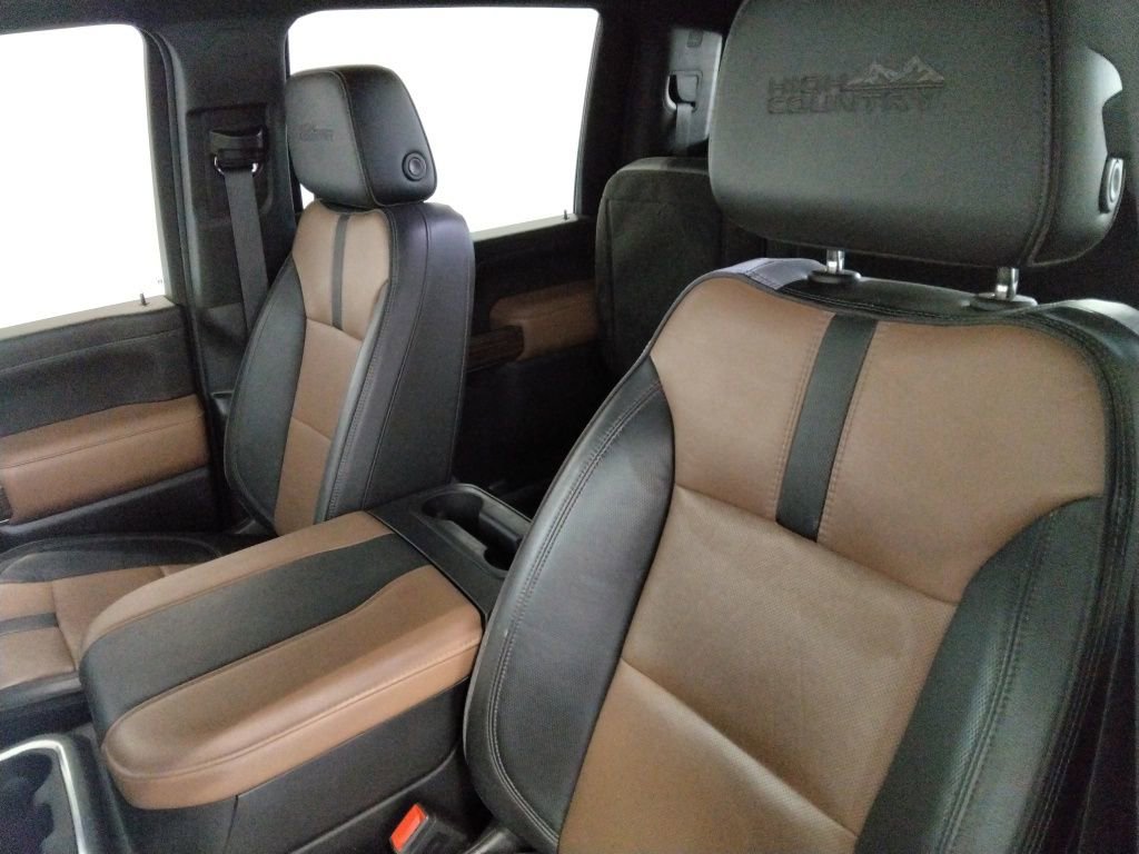Used 2023 Chevrolet Silverado 2500 High Country w/ Technology Package image 36