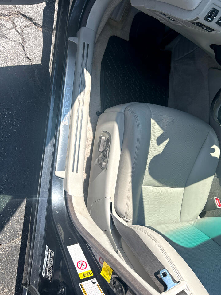 Used 2011 Lexus LS 460 image 14