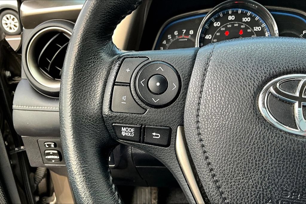 Used 2015 Toyota RAV4 Limited w/ Technology Package AWD/4WD image 10