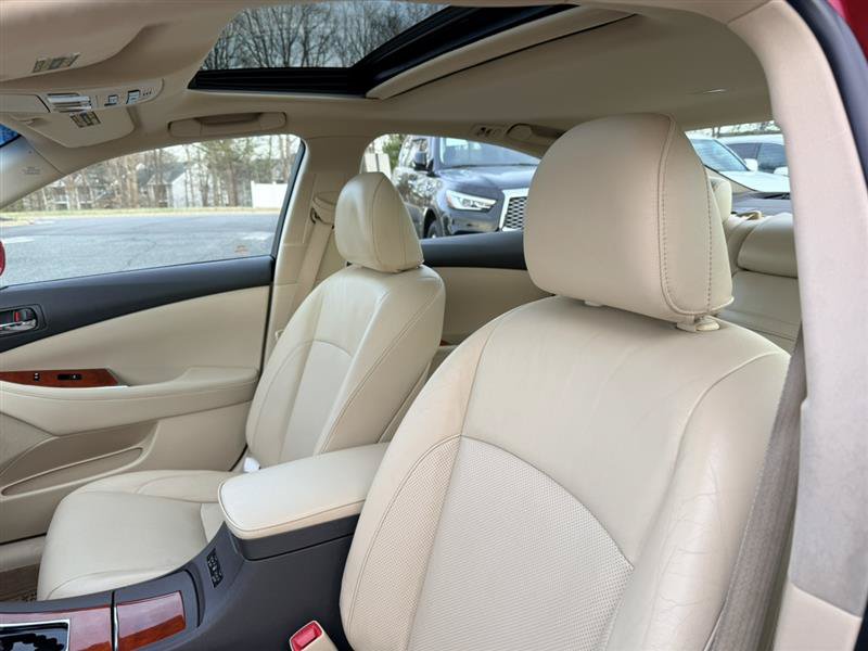 Used 2011 Lexus ES 350 FWD image 27