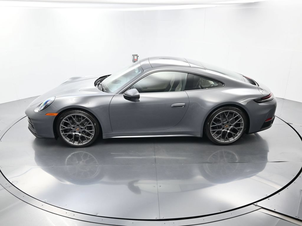 Certified 2025 Porsche 911 Carrera RWD image 28