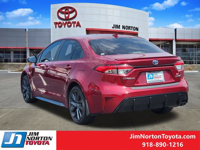 Used 2023 Toyota Corolla SE w/ SE Package FWD image 8