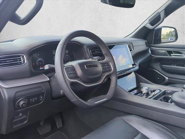 Used 2024 Jeep Wagoneer Series II AWD/4WD image 9