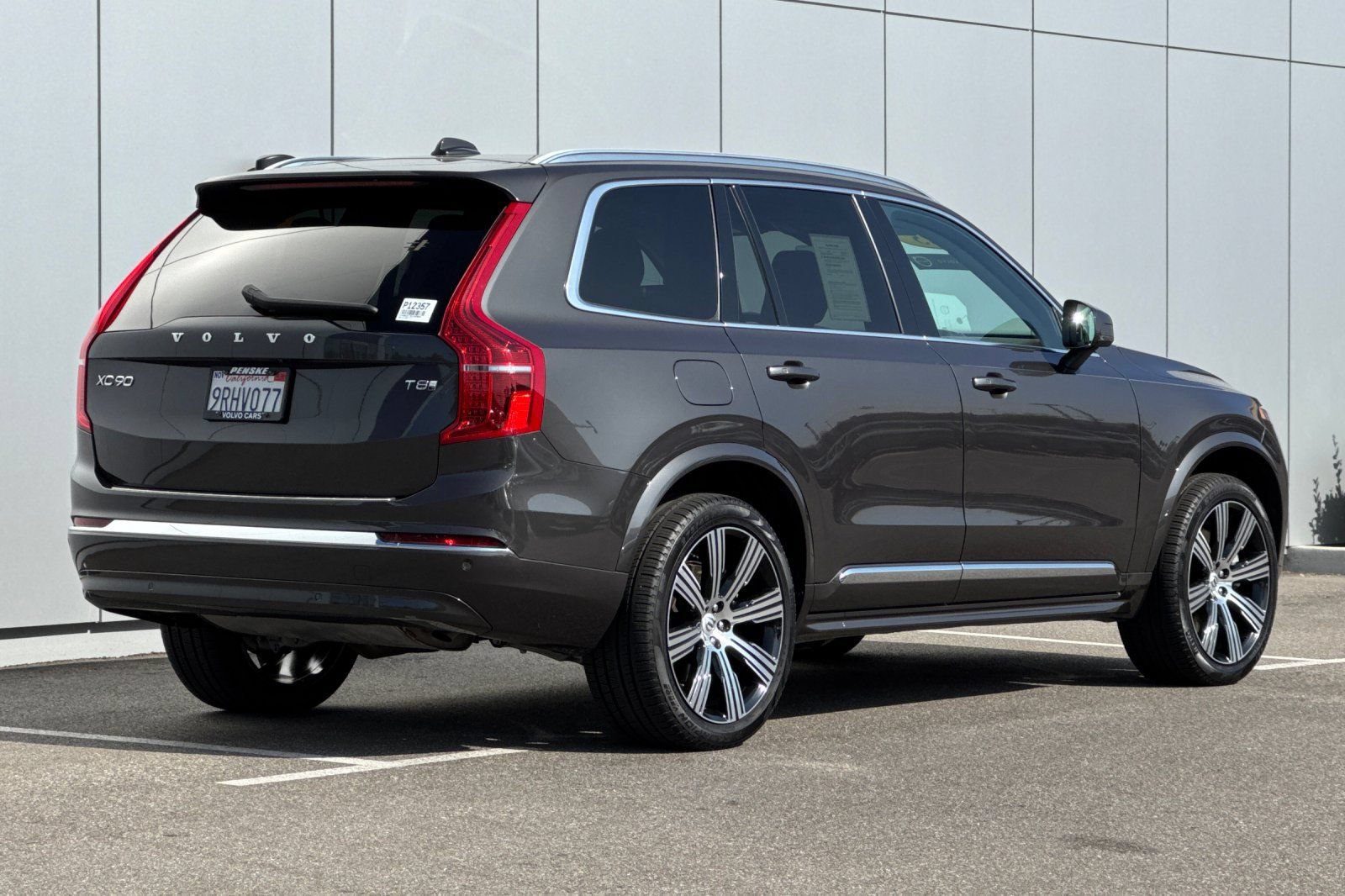 Used 2025 Volvo XC90 T8 Core w/ Protection Package Premier AWD/4WD image 5