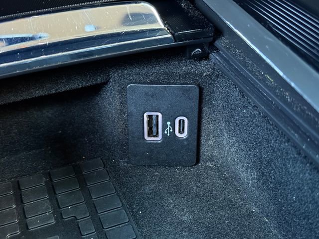 Used 2023 Lincoln Corsair AWD w/ Equipment Group 101A image 13