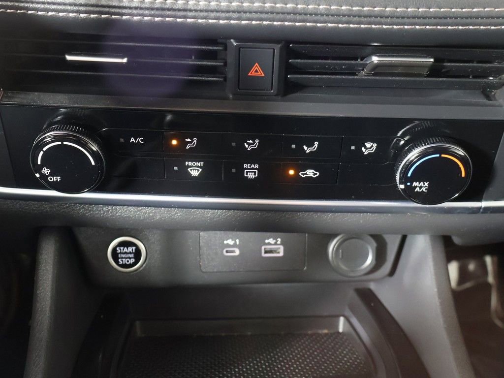 Used 2023 Nissan Rogue S AWD/4WD image 40