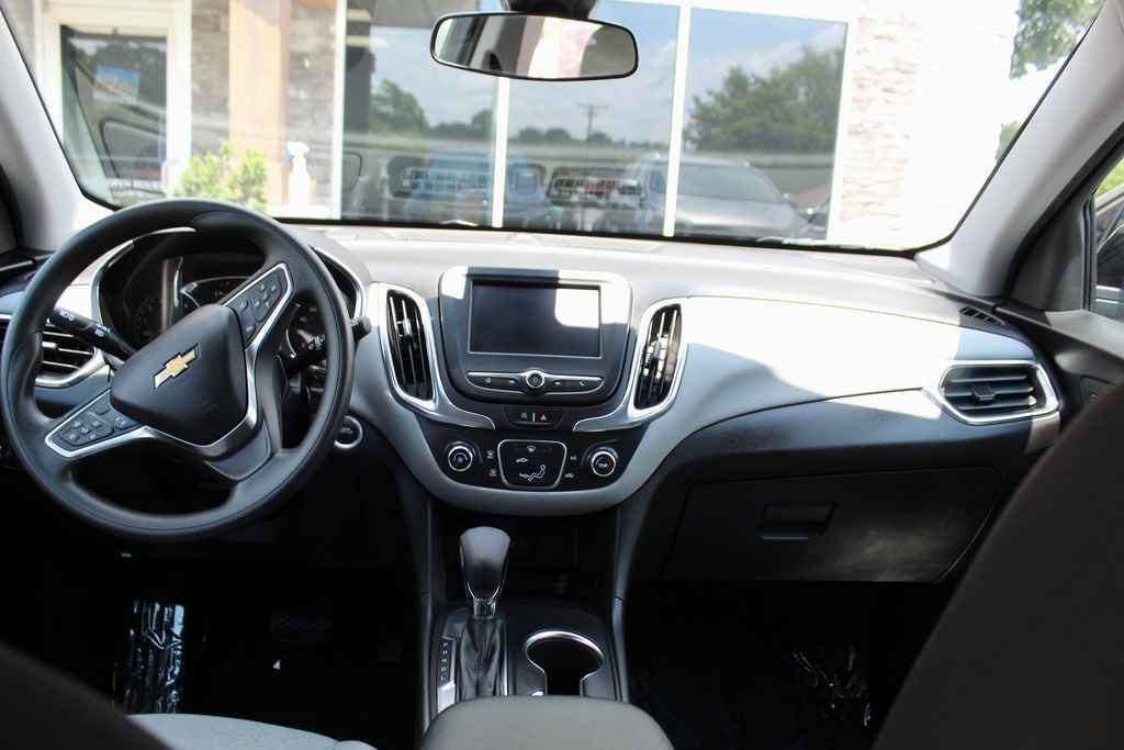 Used 2024 Chevrolet Equinox LS w/ LS Convenience Package FWD image 27
