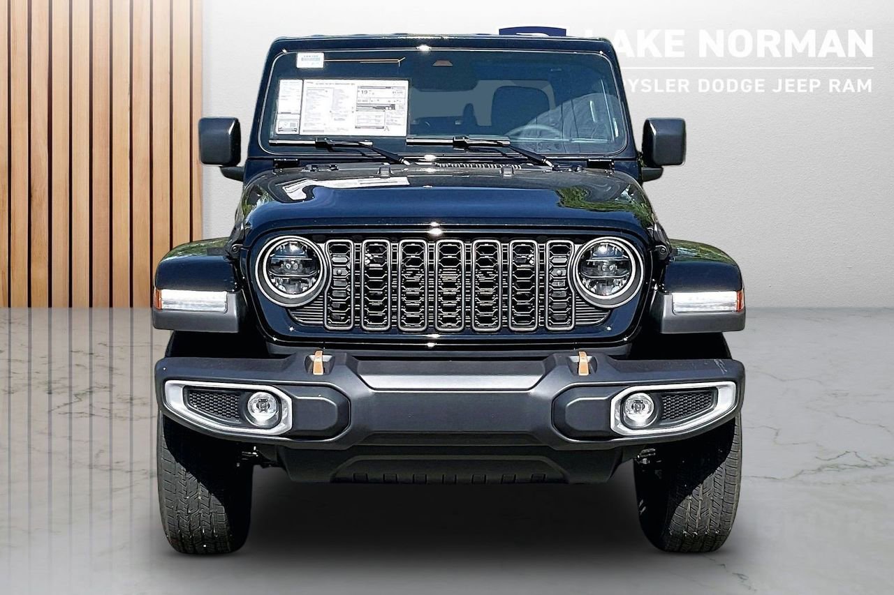 New 2026 Jeep Gladiator Sport AWD/4WD image 3