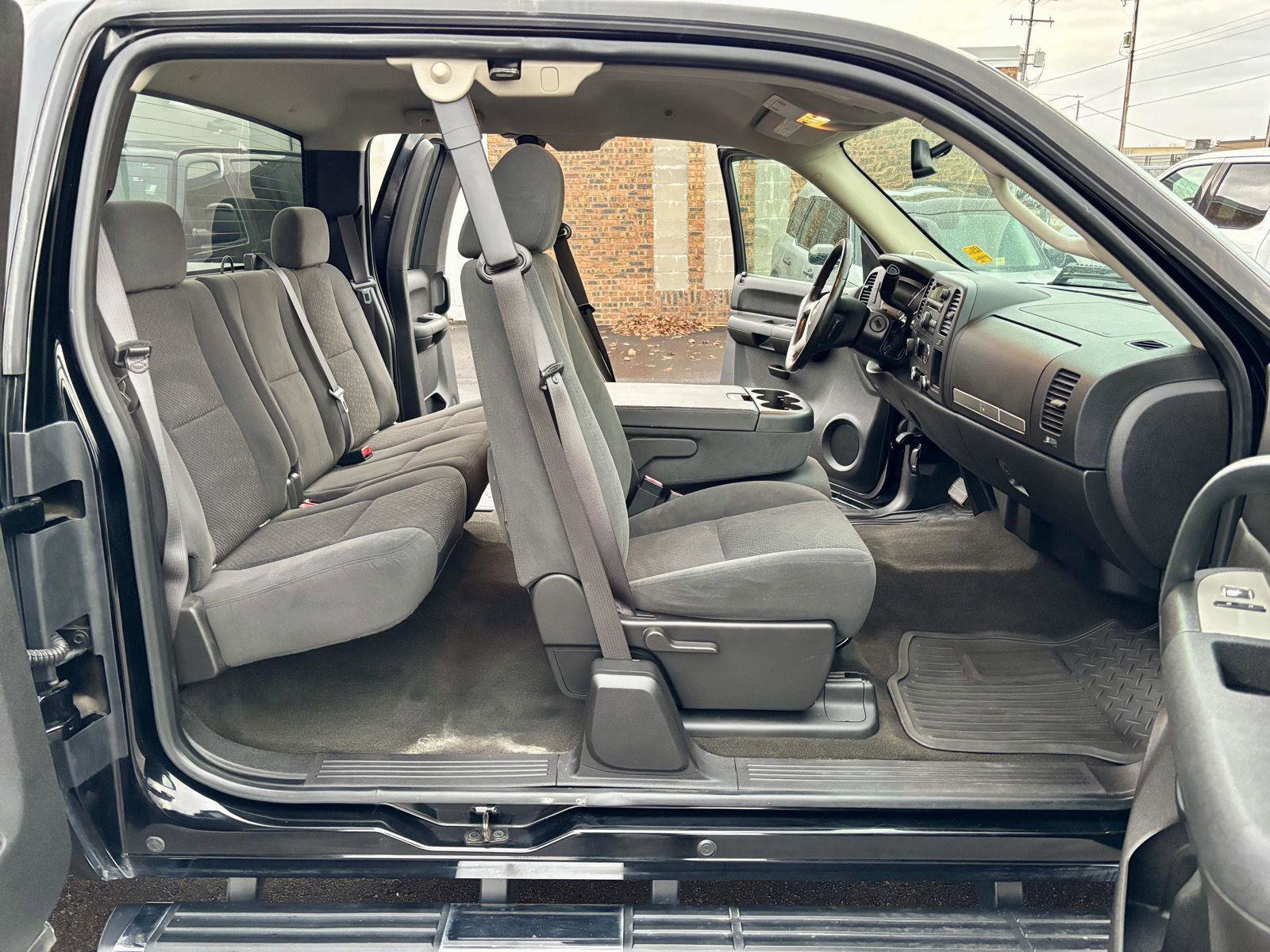 Used 2008 Chevrolet Silverado 2500 LT w/ 1LT Convenience Package image 15