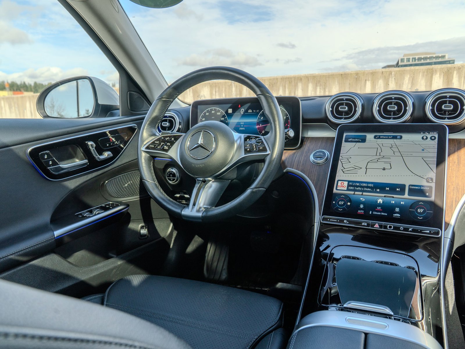 Certified 2023 Mercedes-Benz C 300 4MATIC Sedan image 23