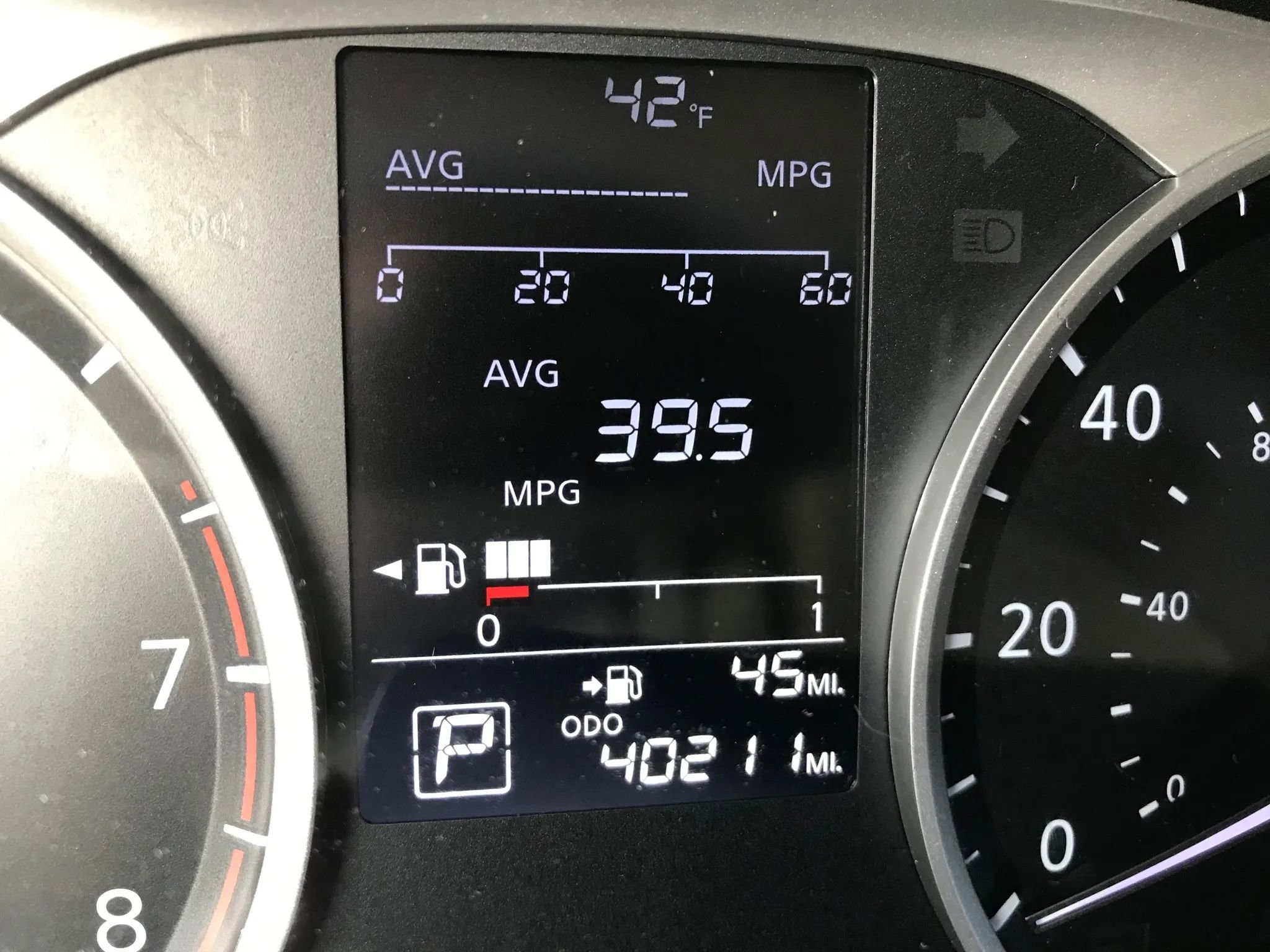 Used 2024 Nissan Versa S w/ Trunk Package image 17