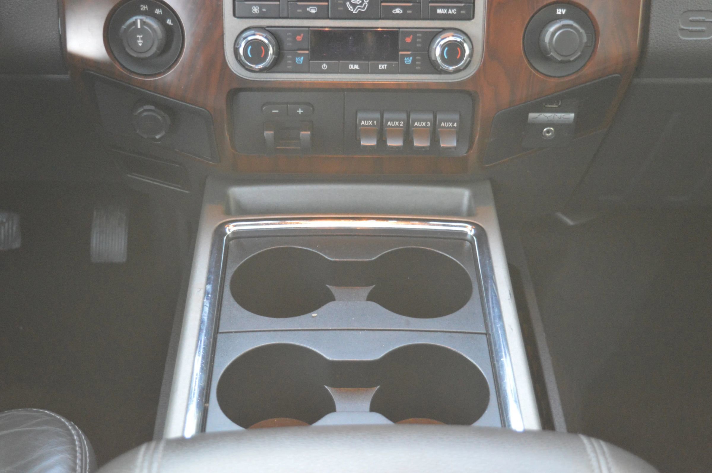 Used 2011 Ford F350 Lariat w/ Lariat Interior Pkg image 29
