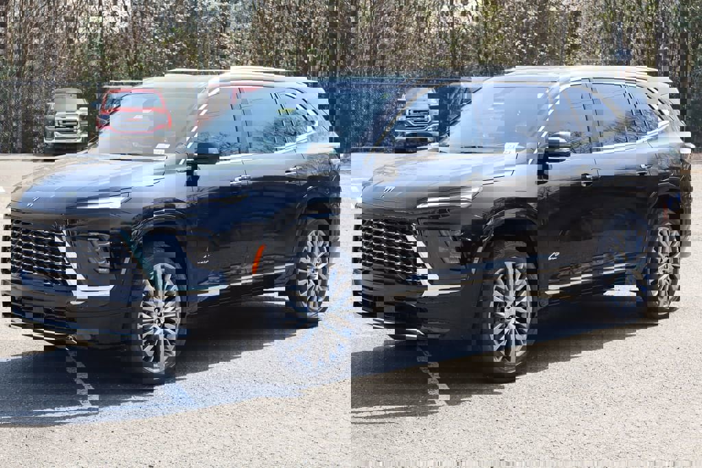 New 2026 Buick Enclave Avenir w/ Super Cruise Package image 2