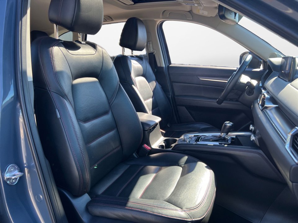 Certified 2023 MAZDA CX-5 Carbon Edition image 9