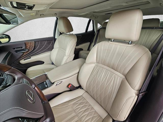 Used 2018 Lexus LS 500 w/ Interior Upgrade Package RWD image 14