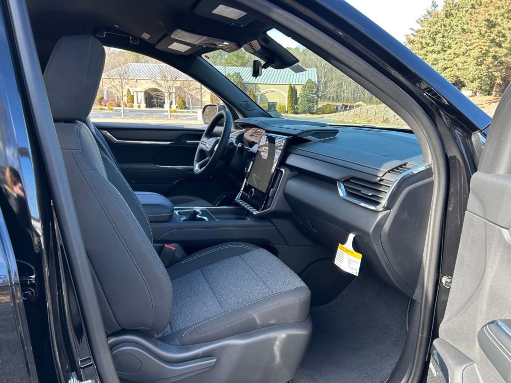 New 2026 GMC Acadia Elevation image 35