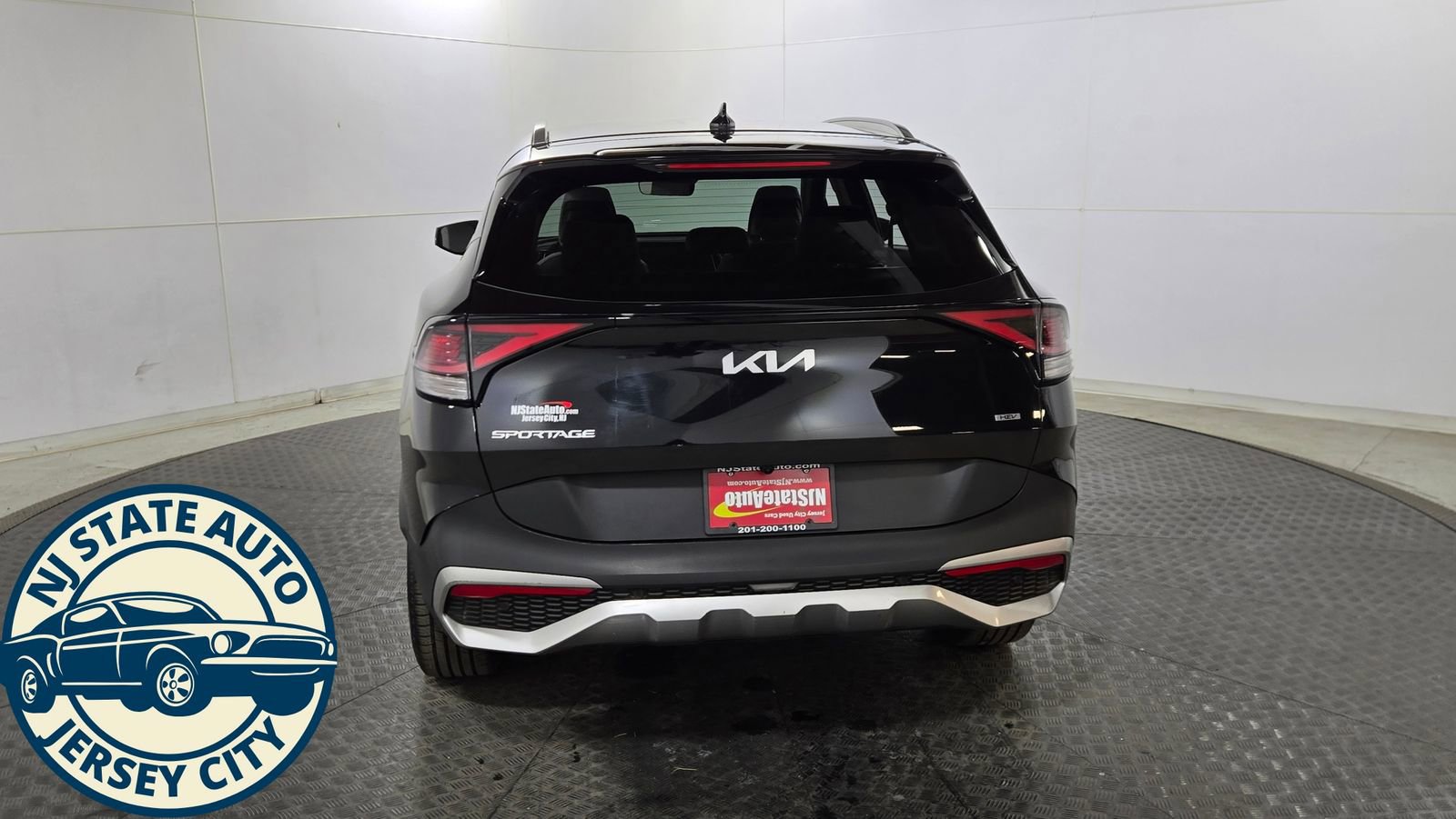 Used 2023 Kia Sportage EX image 6