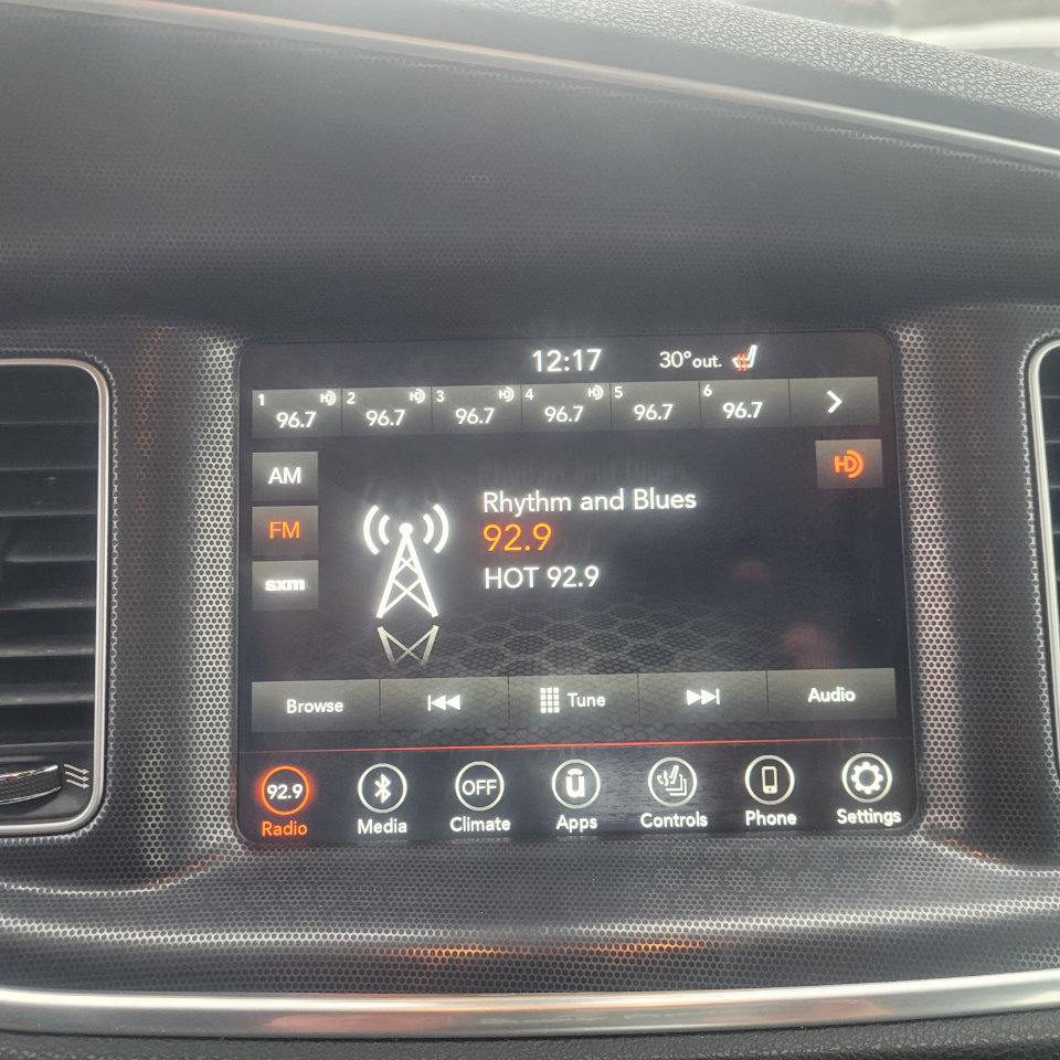 Used 2018 Dodge Charger GT image 16