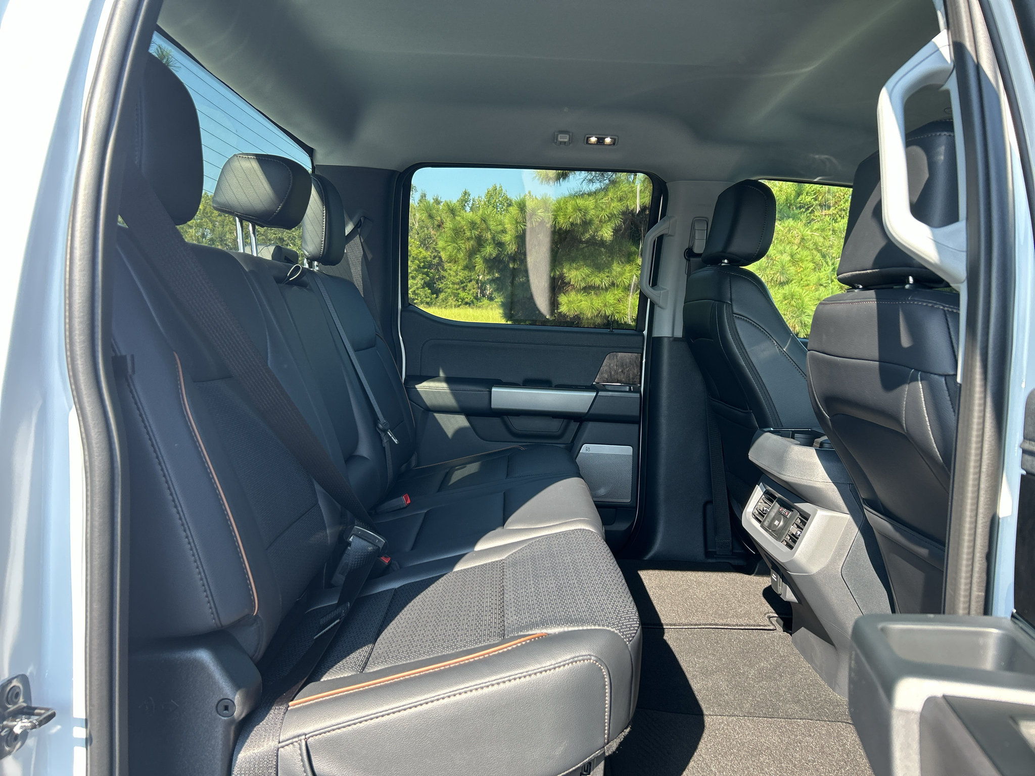 New 2027 Ford F250 Lariat AWD/4WD image 11