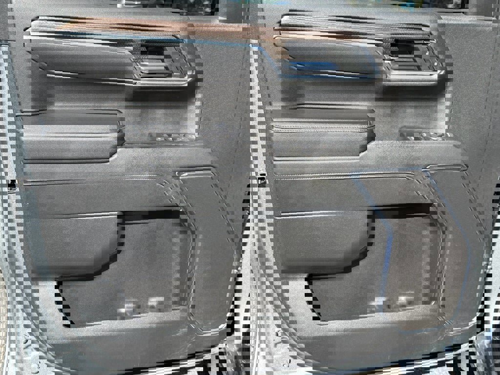 Used 2023 Chevrolet Silverado 1500 RST image 12