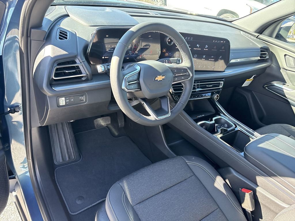 New 2026 Chevrolet Traverse LT w/ Sun and Wheel Package image 11